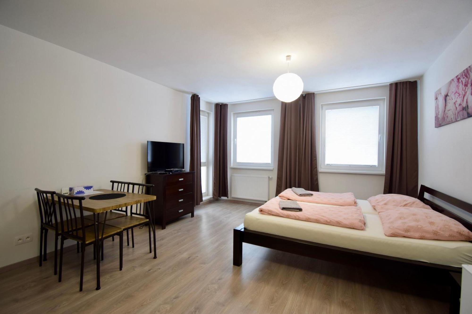 Apartman Zlatovska 22B Trencin Exterior photo